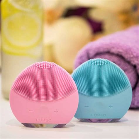 foreo luna reviews dermatologist.